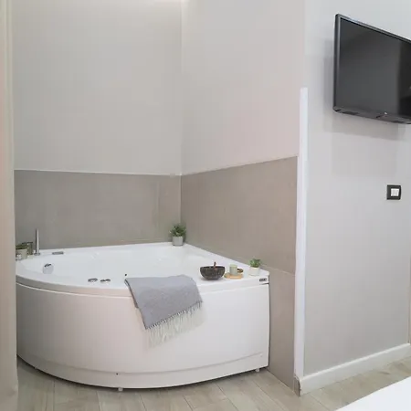 Les Lumieres 4* Salerno