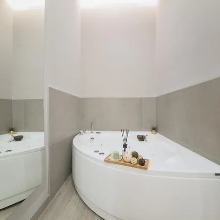 Les Lumieres 4* Salerno