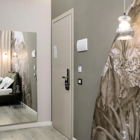 Les Lumieres 4* Salerno